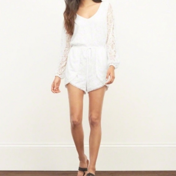 Abercrombie & Fitch Pants - Abercrombie & Fitch Lace Shorts Romper Size S